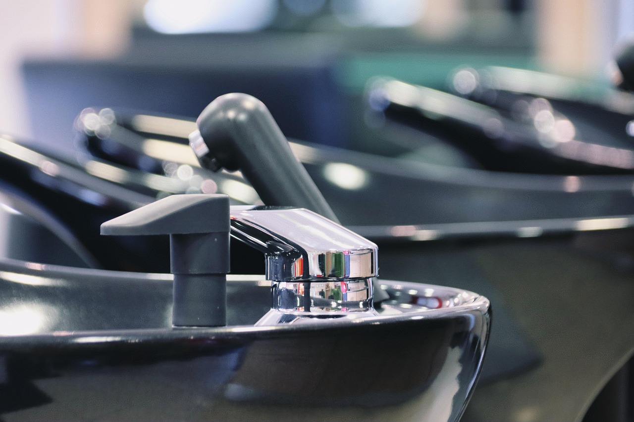 hairdresser-7022733_1280